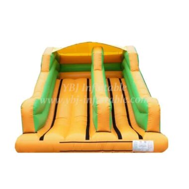 H2-1308 Inflatable slide that attracts children