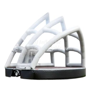 H6-0335 Inflatable tents for commercial events