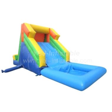 T8-1104 Classic Giant Inflatable Slides With Water Pool