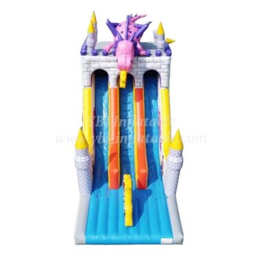 T8-1517 Dragon Castle Inflatable Giant Slide