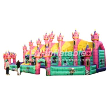 T6-310 Castle Giant Inflatable